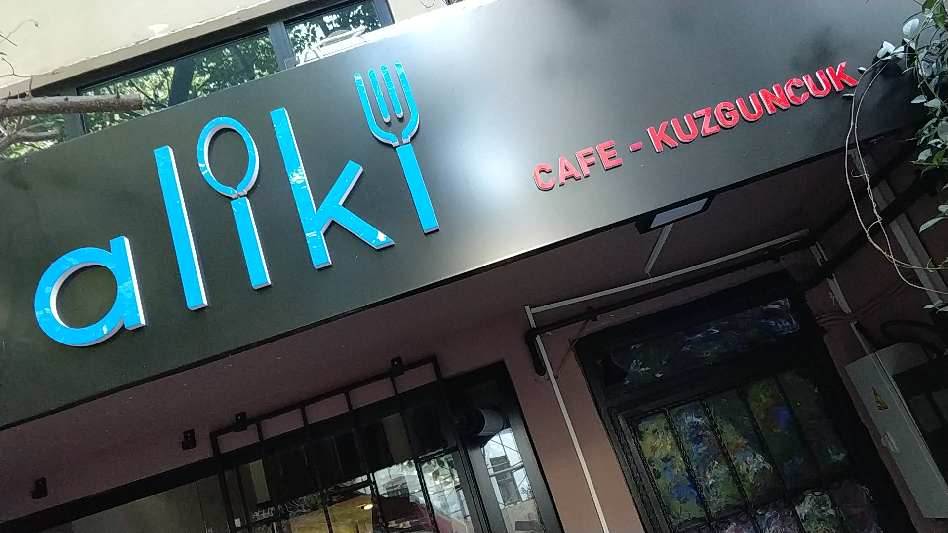 Aliki Cafe Kuzguncuk
